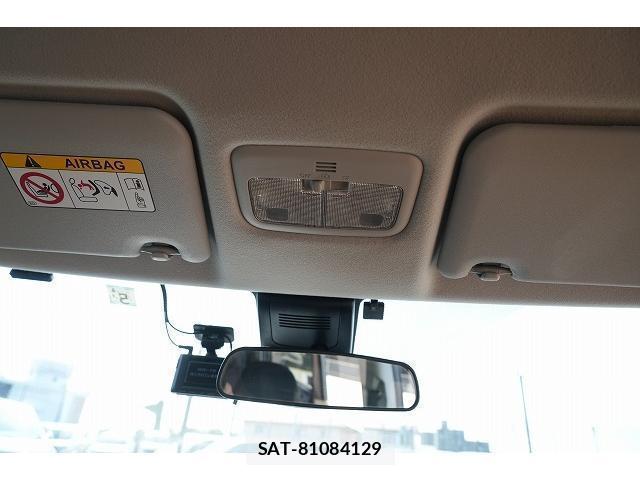 Toyota SIENTA 2021-05 8055468-15