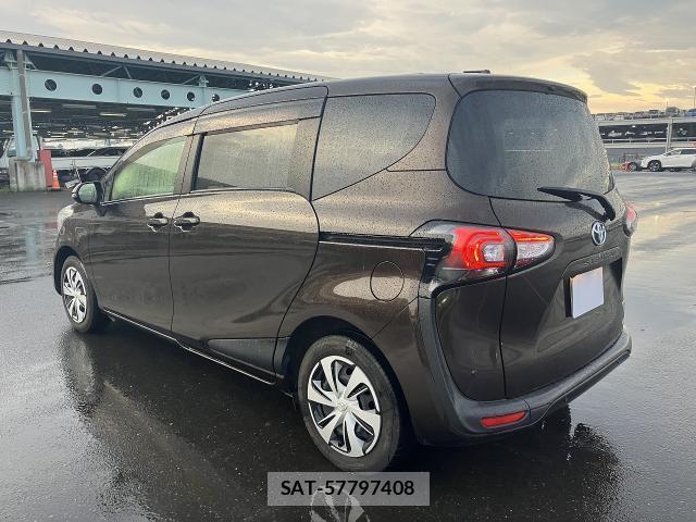 Toyota SIENTA 2021-02 8055848-1