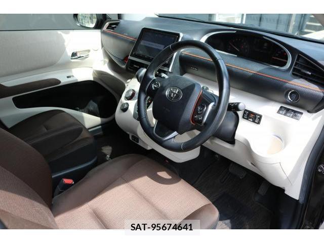 Toyota SIENTA 2019-10 8055860-11