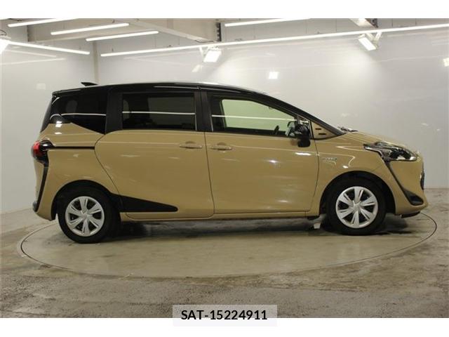 Toyota SIENTA 2018-10 8055907-3