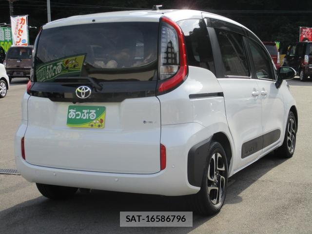 Toyota SIENTA 2025-07 8056020-7