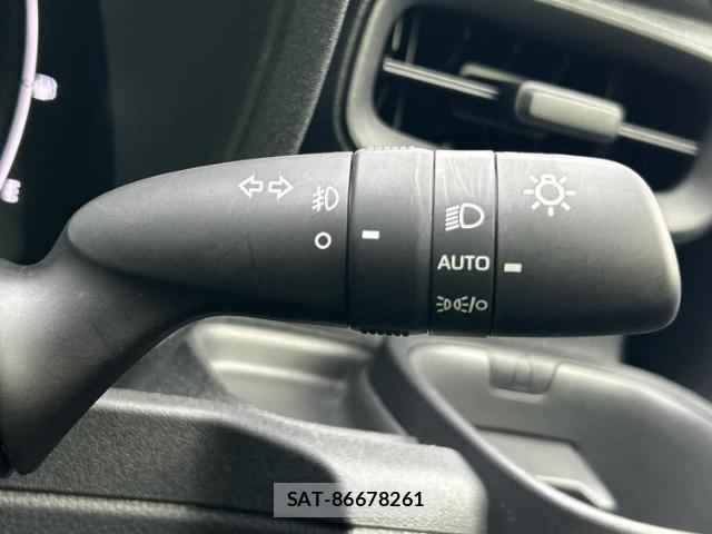 Toyota SIENTA 2024-01 8056134-15