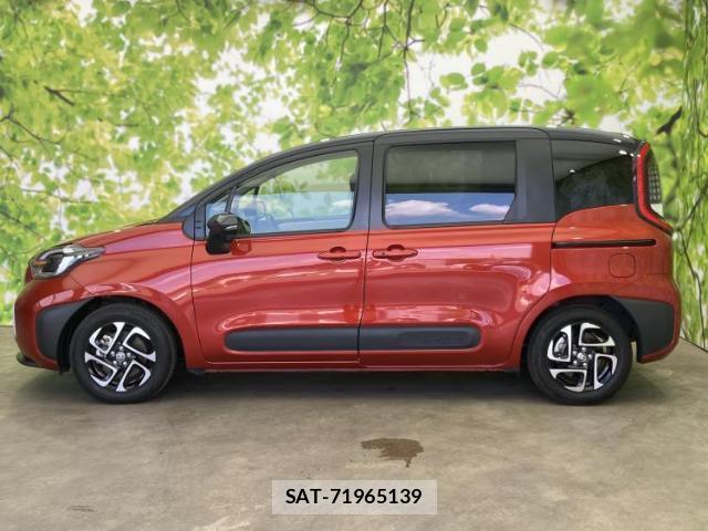 Toyota SIENTA 2023-06 8056204-1