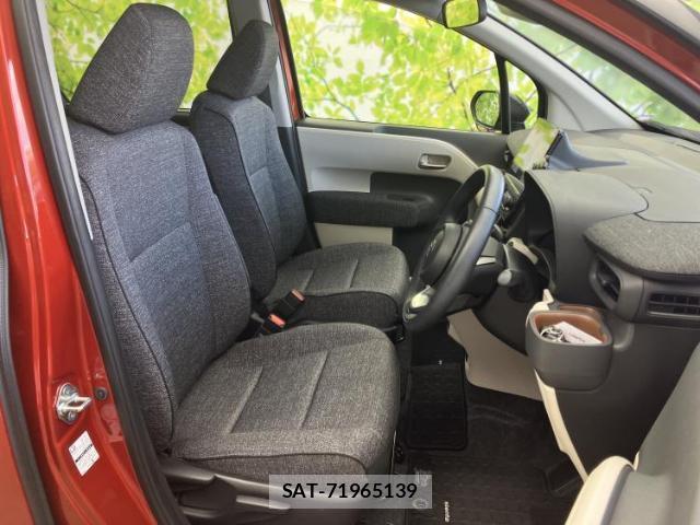 Toyota SIENTA 2023-06 8056204-3