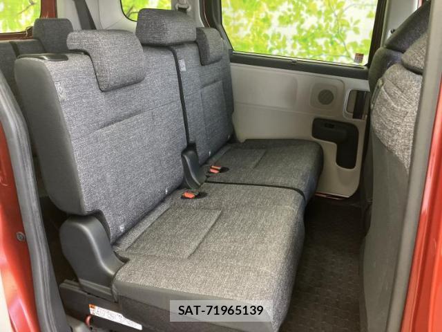 Toyota SIENTA 2023-06 8056204-4