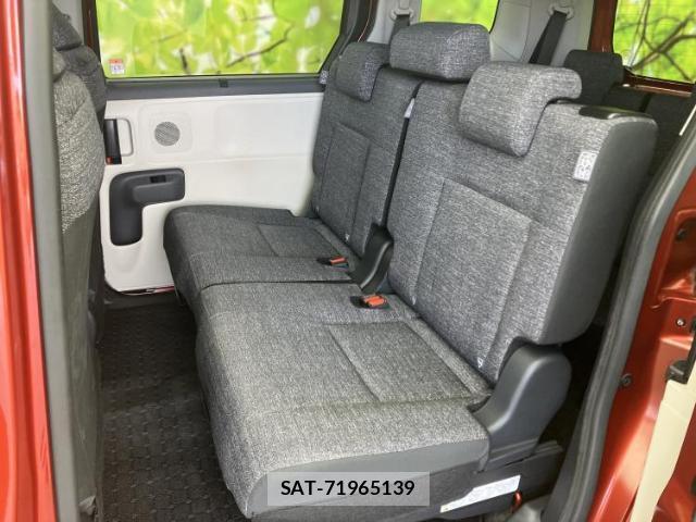 Toyota SIENTA 2023-06 8056204-7