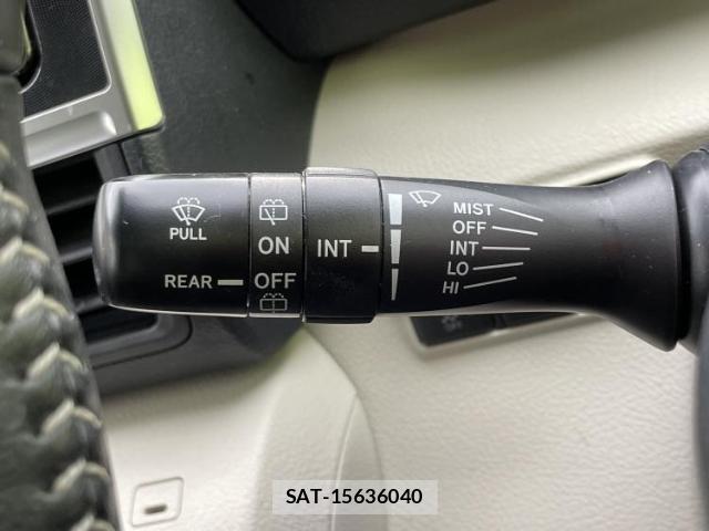 Toyota SIENTA 2022-08 8056240-16