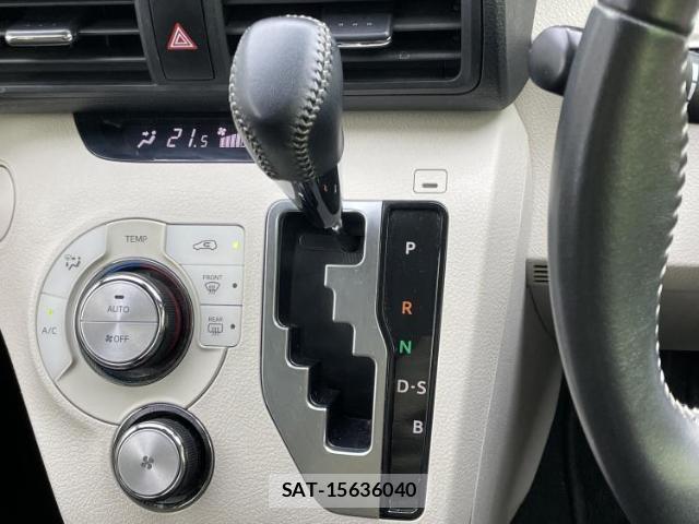Toyota SIENTA 2022-08 8056240-17