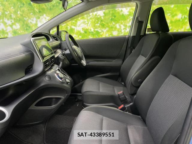 Toyota SIENTA 2021-08 8056241-6