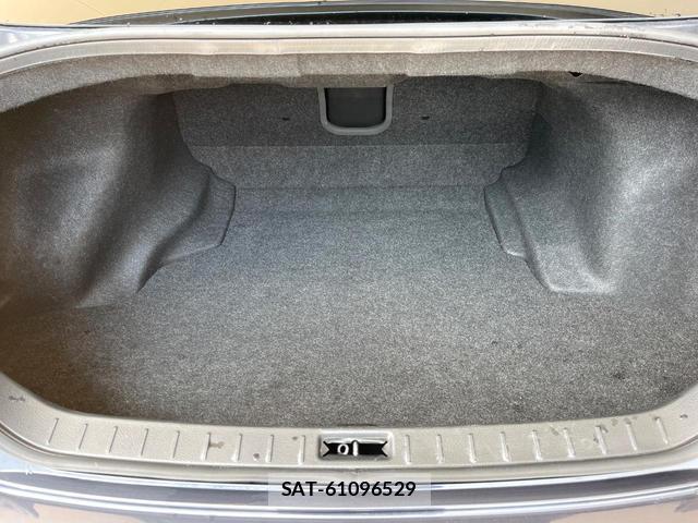 Nissan SKYLINE 2010-02 8055449-10