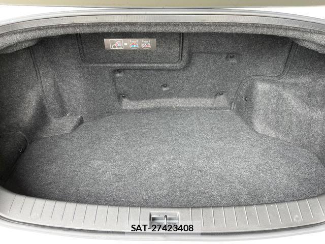 Nissan SKYLINE 2018-01 8055451-9
