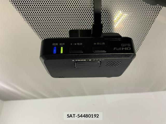 Nissan SKYLINE 2018-01 8055538-16