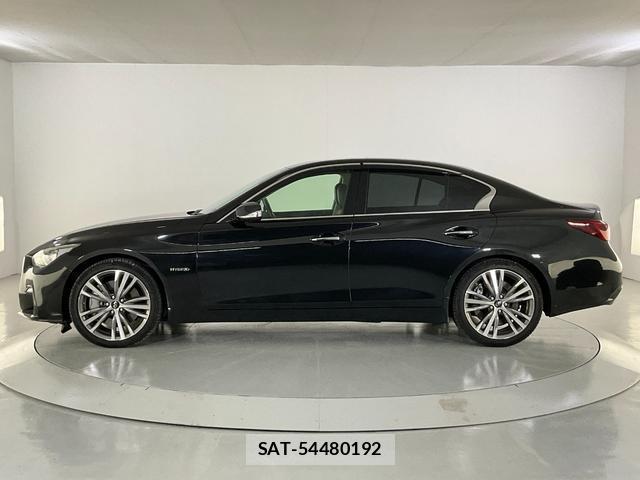 Nissan SKYLINE 2018-01 8055538-3