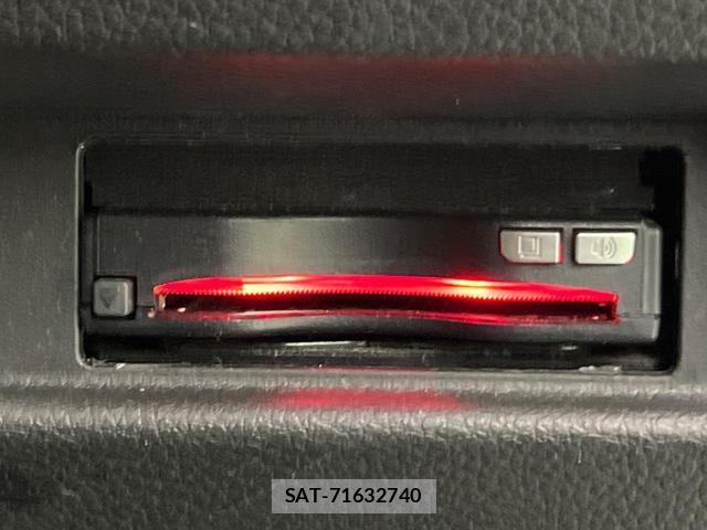 Suzuki SPACIA 2019-08 8054217-6