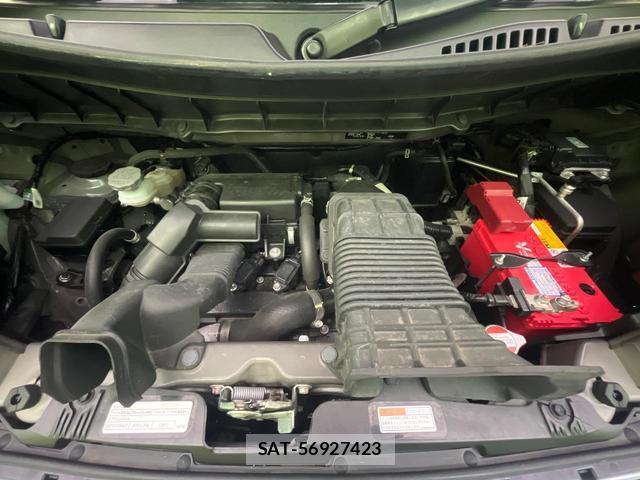 Suzuki SPACIA 2022-10 8054218-17