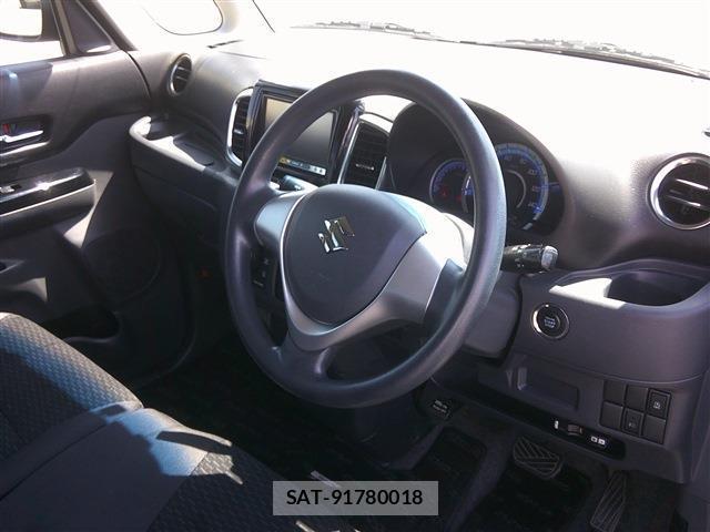 Suzuki SPACIA 2013-06 8054248-13