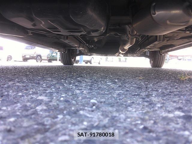 Suzuki SPACIA 2013-06 8054248-15