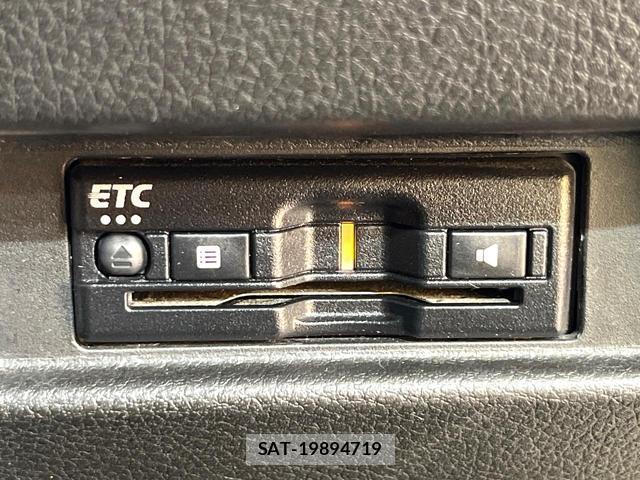 Suzuki SPACIA 2023-02 8054924-6