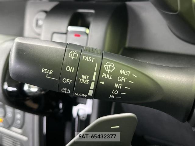 Suzuki SPACIA 2025-04 8056164-17