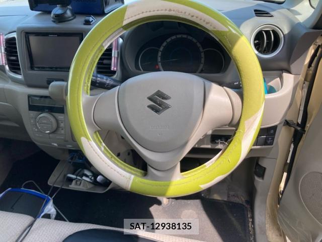 Suzuki SPACIA 2015-08 8054372-15