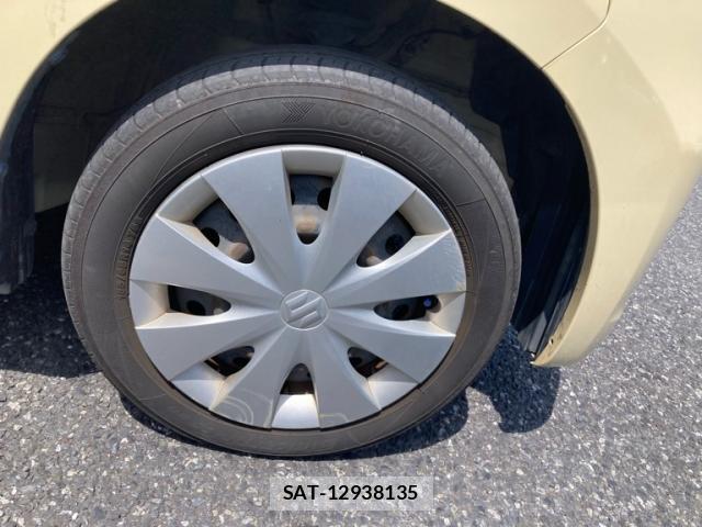Suzuki SPACIA 2015-08 8054372-3