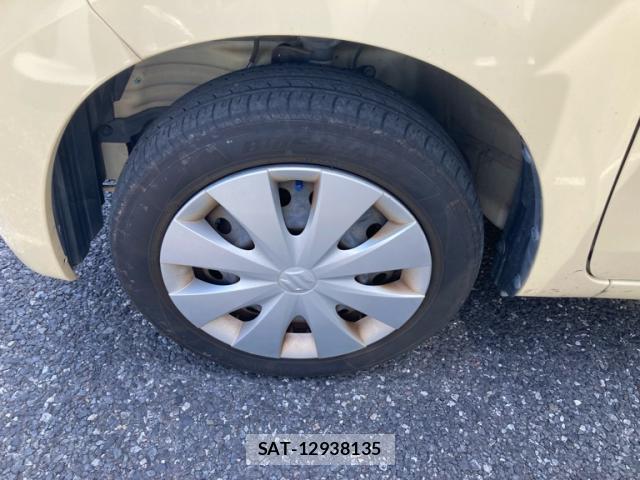 Suzuki SPACIA 2015-08 8054372-6