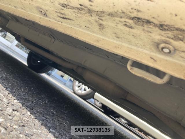 Suzuki SPACIA 2015-08 8054372-7