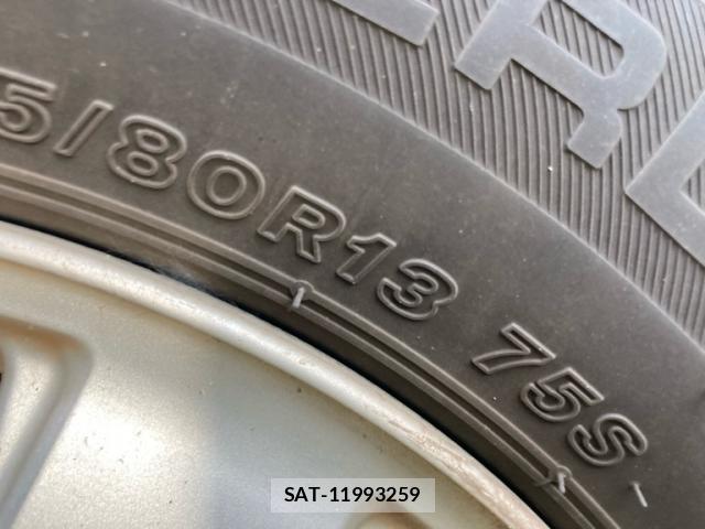 Suzuki SPACIA 2013-07 8055321-5