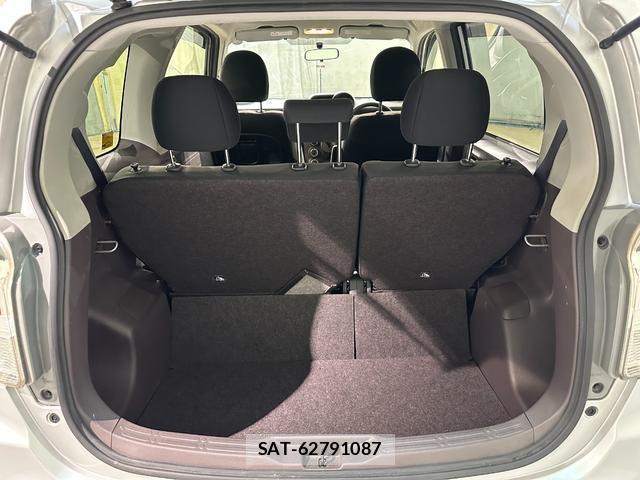Toyota SPADE 2014-02 8056299-18