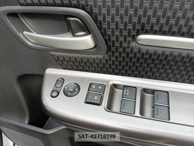 Honda e 2021-06 8053412-19