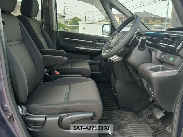 Honda e 2021-06 8053412-8