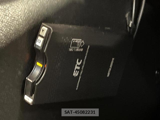 Honda e 2010-03 8054100-6