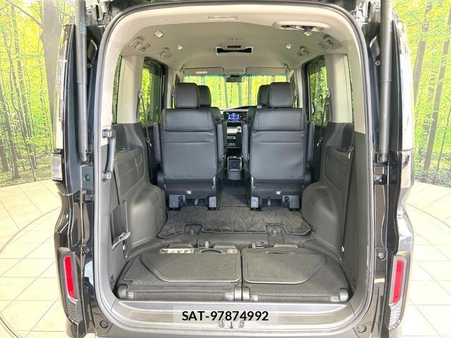 Honda e 2018-10 8054181-11