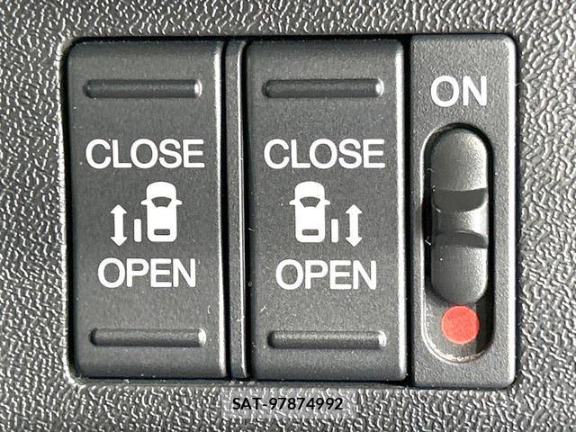 Honda e 2018-10 8054181-4