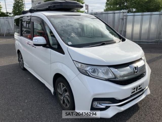 Honda e 2017-08 8054685-0