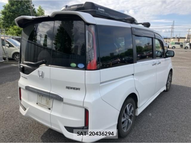 Honda e 2017-08 8054685-4