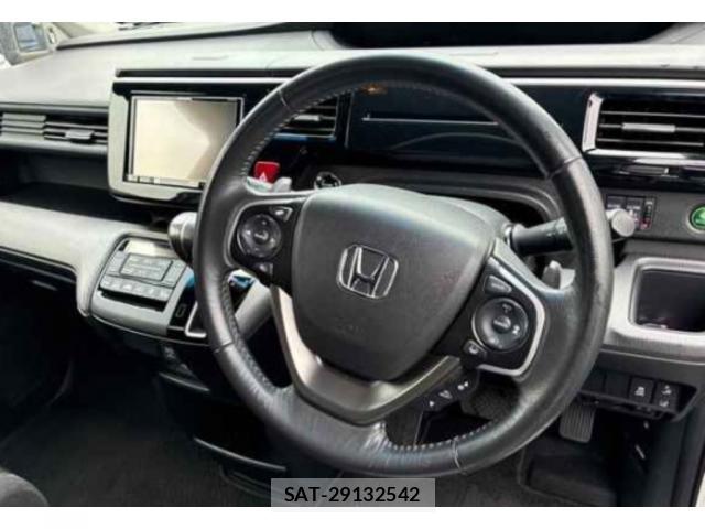 Honda e 2019-06 8054791-2