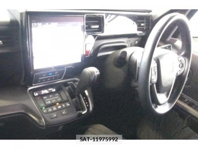 Honda e 2022-01 8054804-2