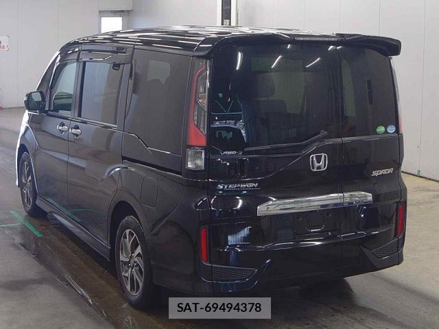 Honda e 2015-06 8054815-1