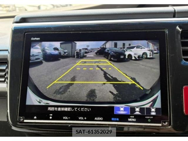 Honda e 2018-12 8055585-9