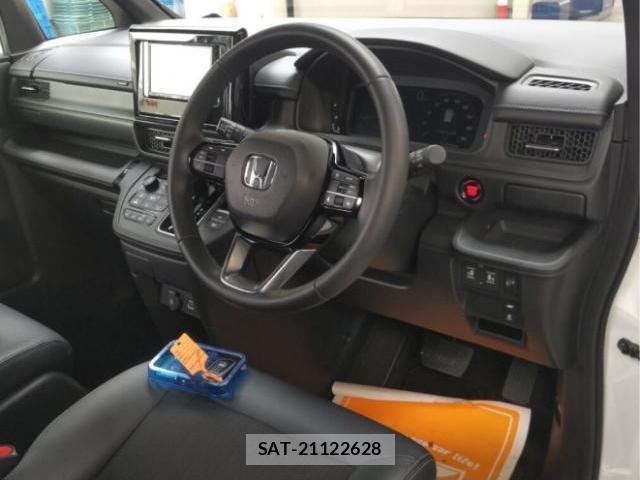 Honda e 2025-06 8055929-2