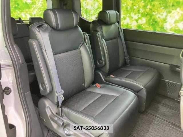Honda e 2024-02 8056117-5