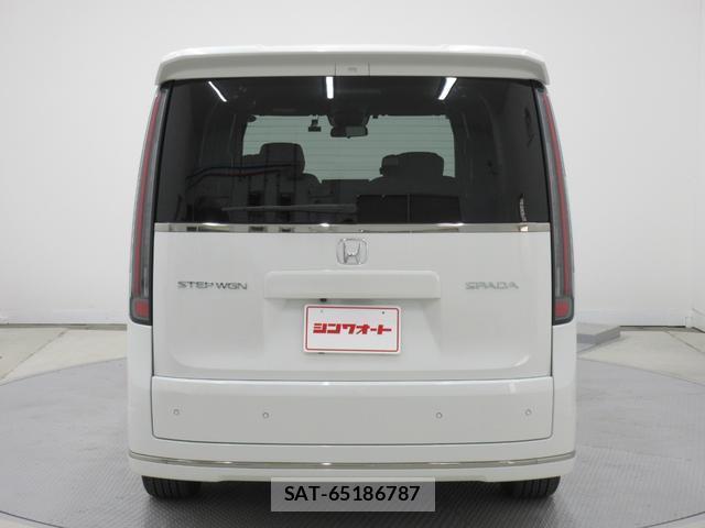Honda e 2025-10 8053435-2