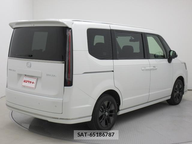 Honda e 2025-10 8053435-7