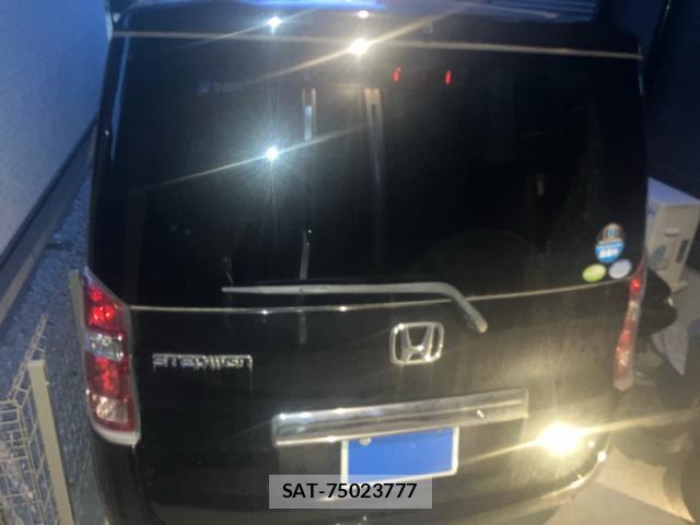 Honda e 2011-10 8053919-3
