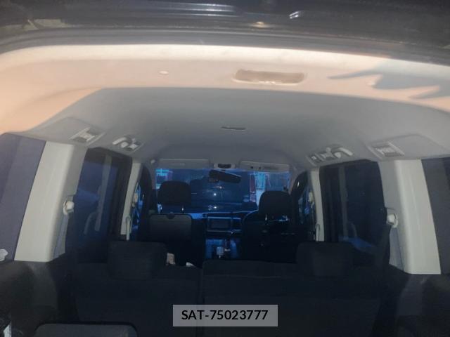 Honda e 2011-10 8053919-7