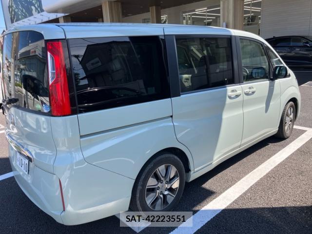 Honda e 2015-10 8053938-13