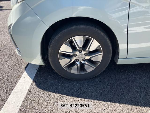 Honda e 2015-10 8053938-4