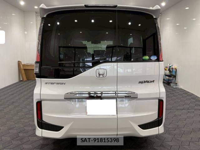 Honda e 2020-10 8054379-4