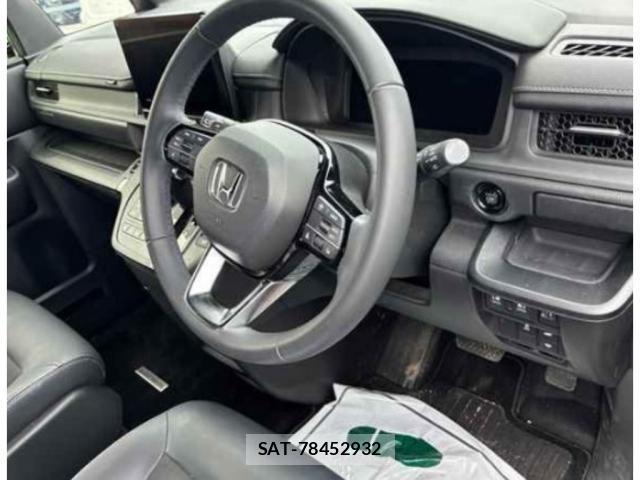 Honda e 2022-09 8054744-2
